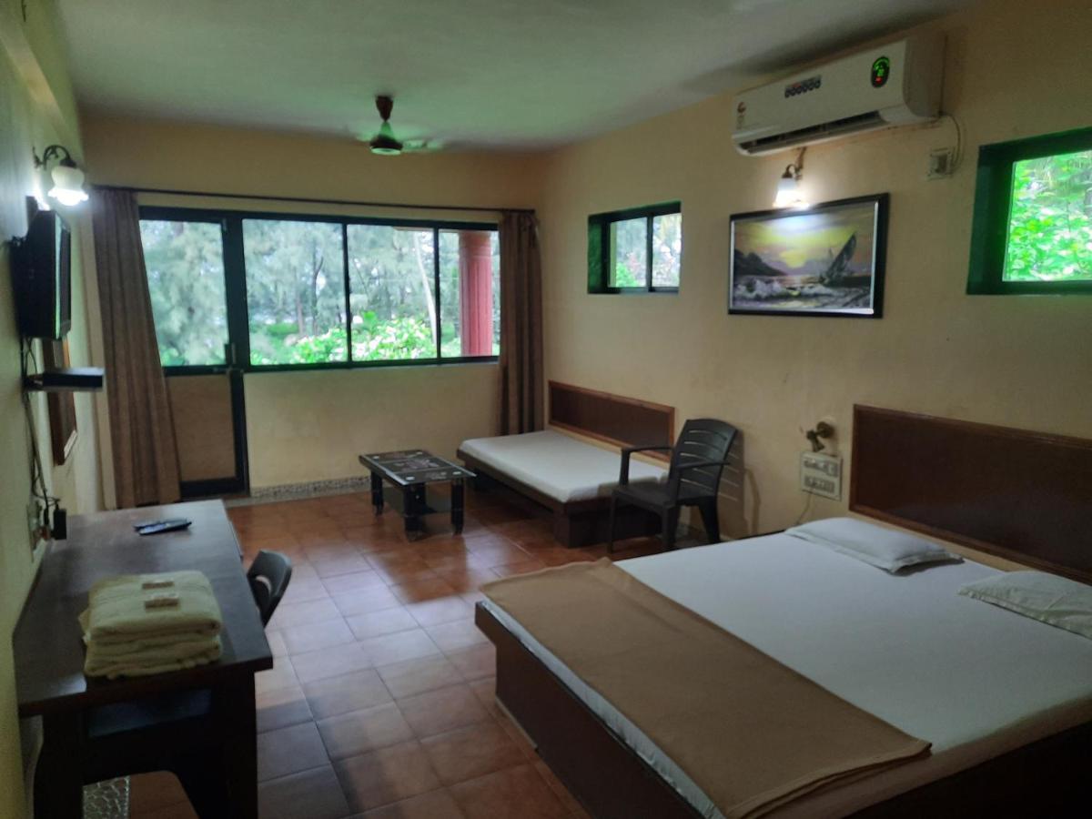 Seawoods Beach Hotel Dahanu Room photo